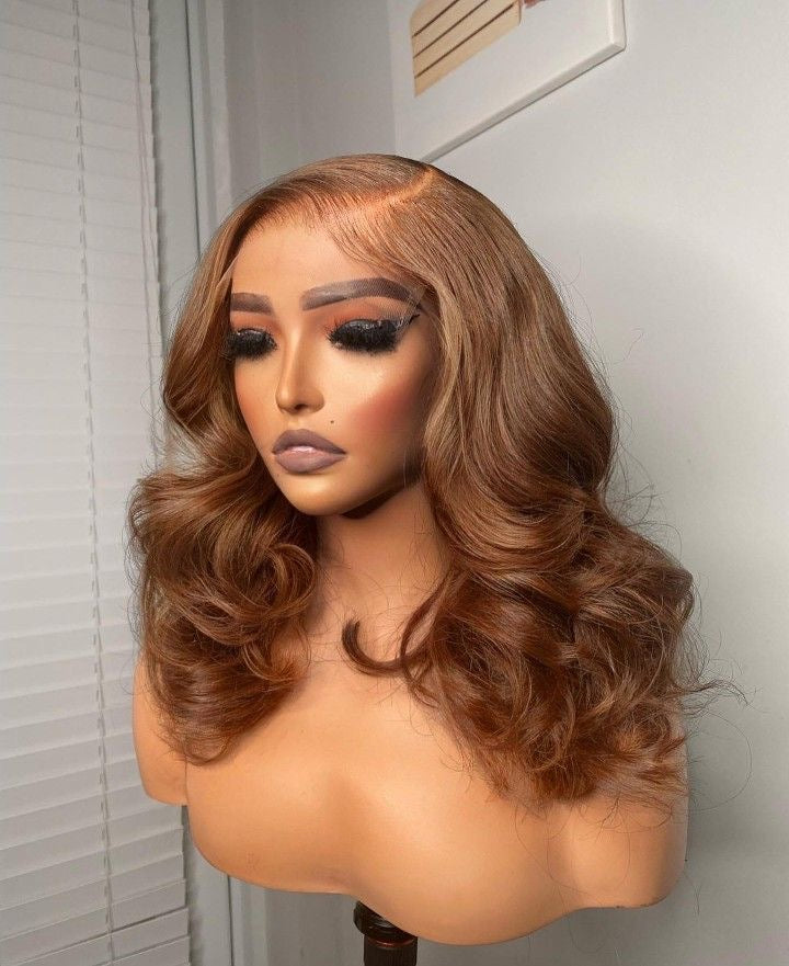 Full Frontal Wavy wig